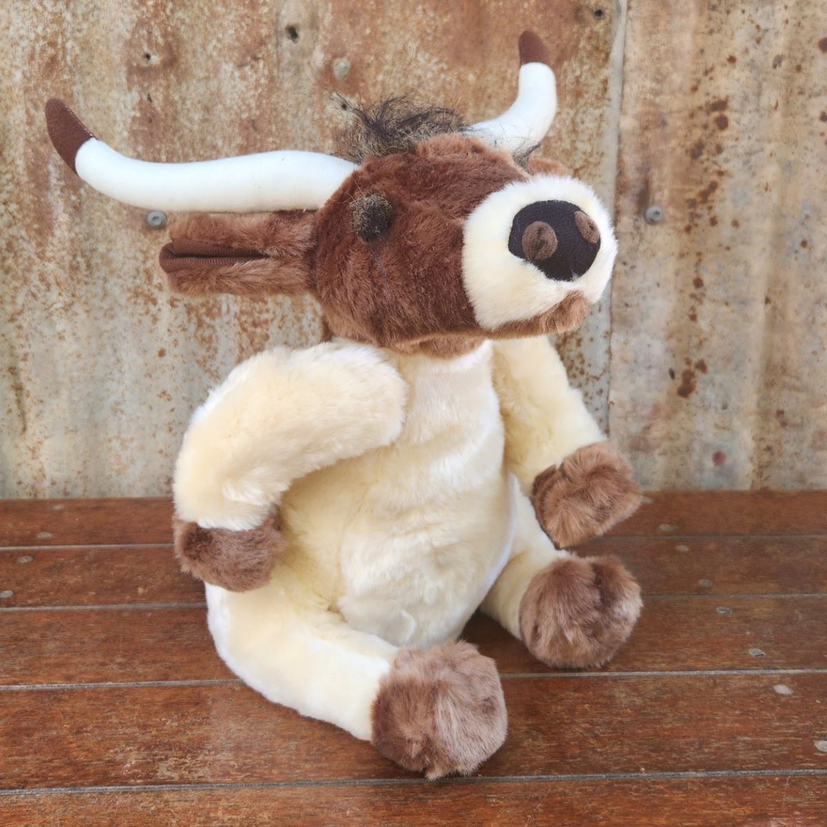 Toy Longhorn (small, sitting)